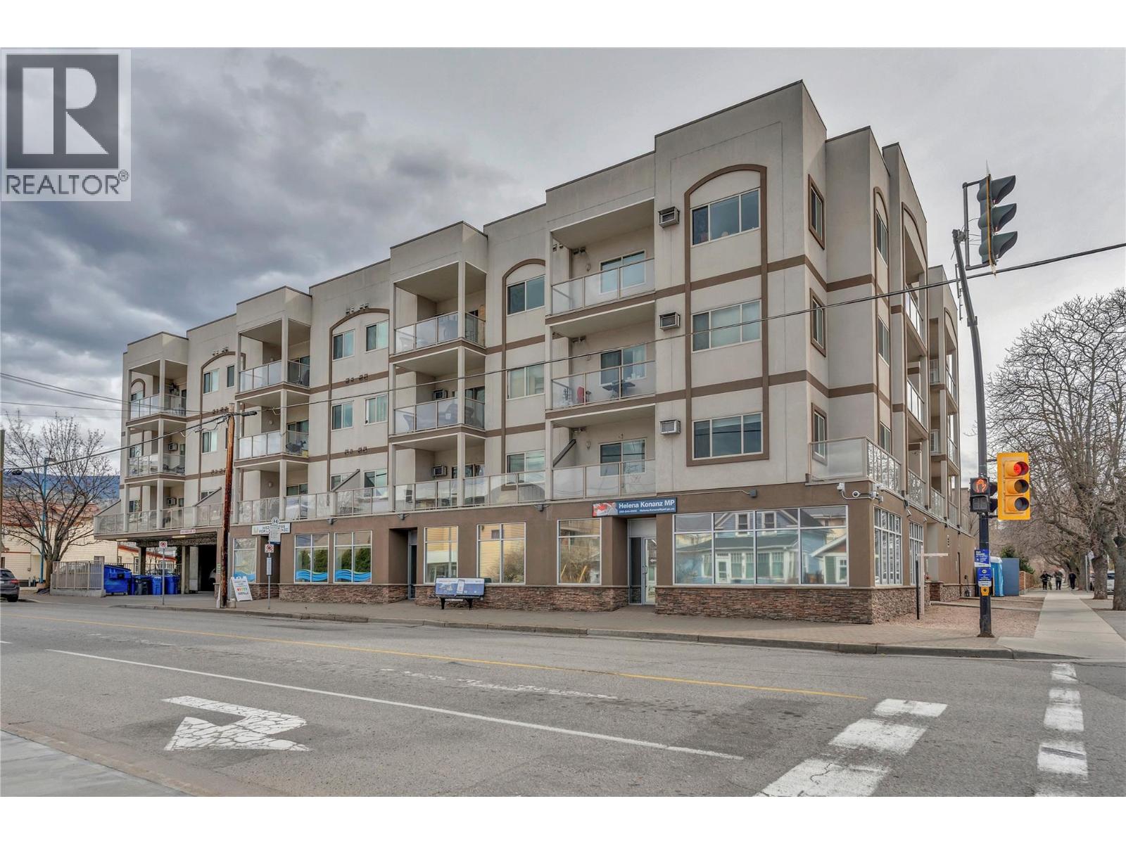 196 Wade Unit 306