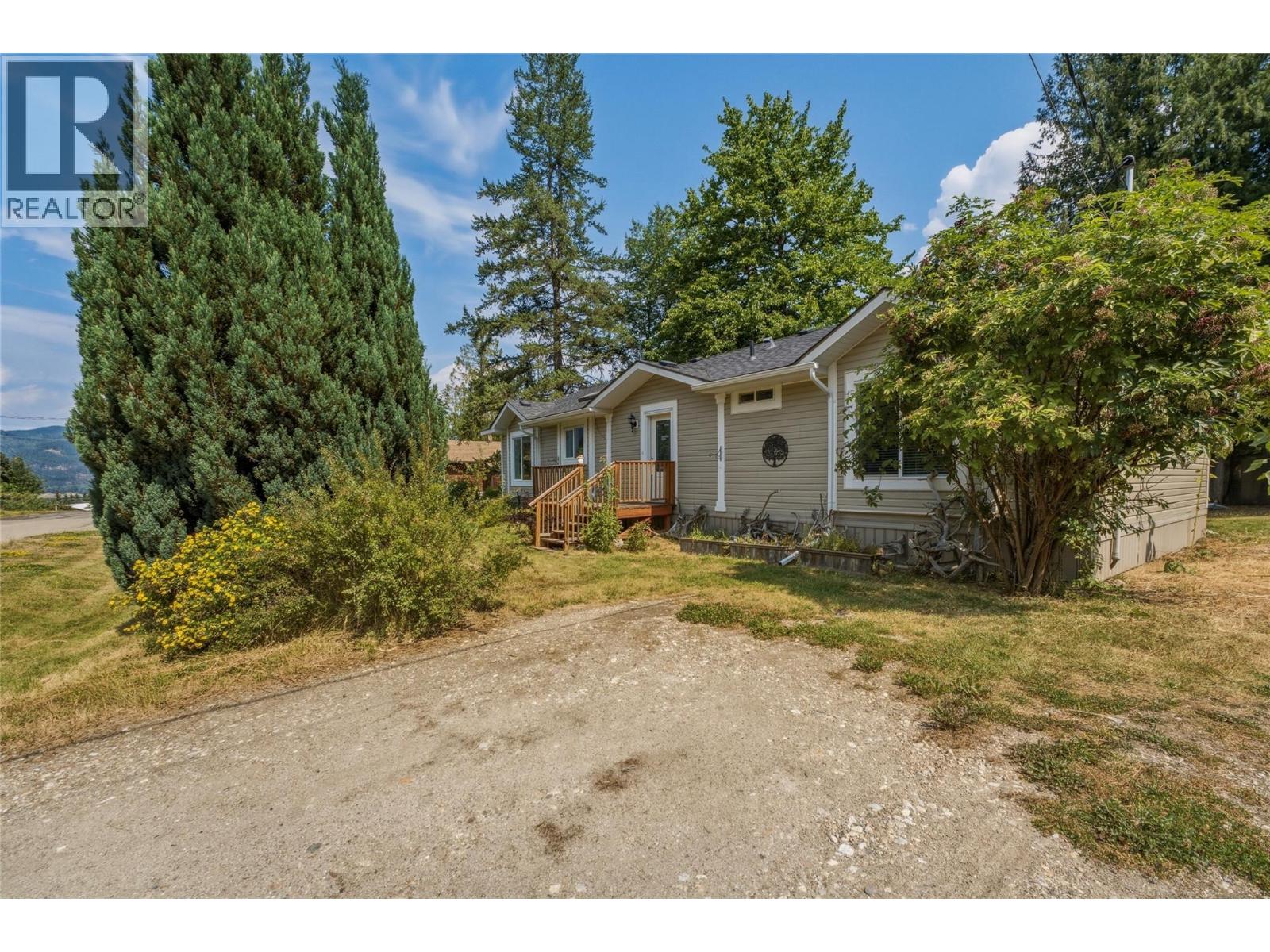 518 Willow