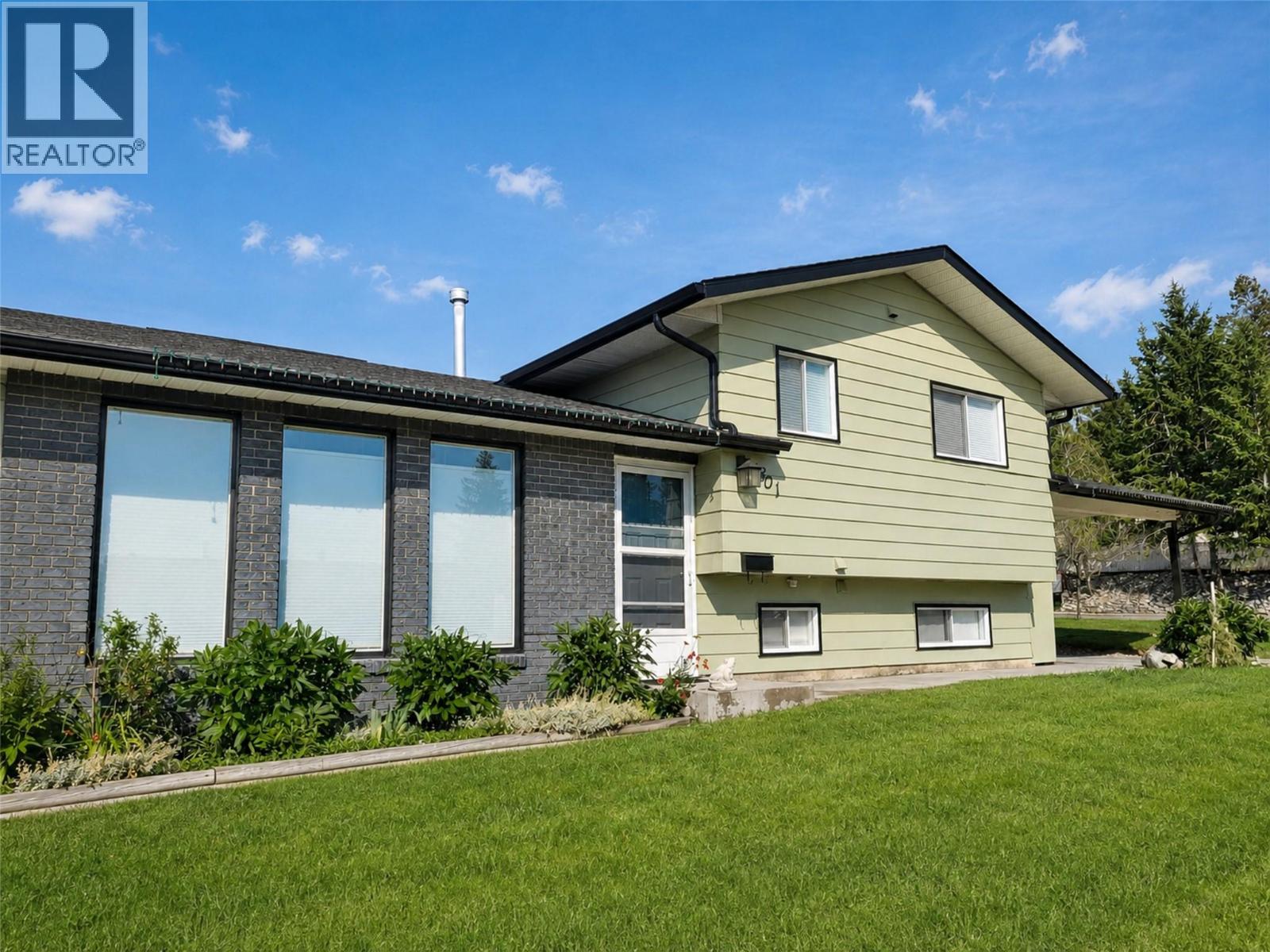 1801 Mt Sinclair