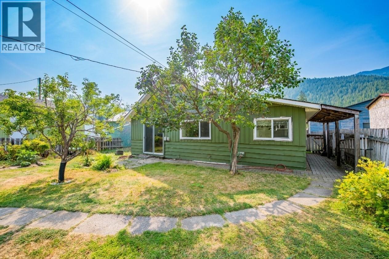 5727 Ponderosa