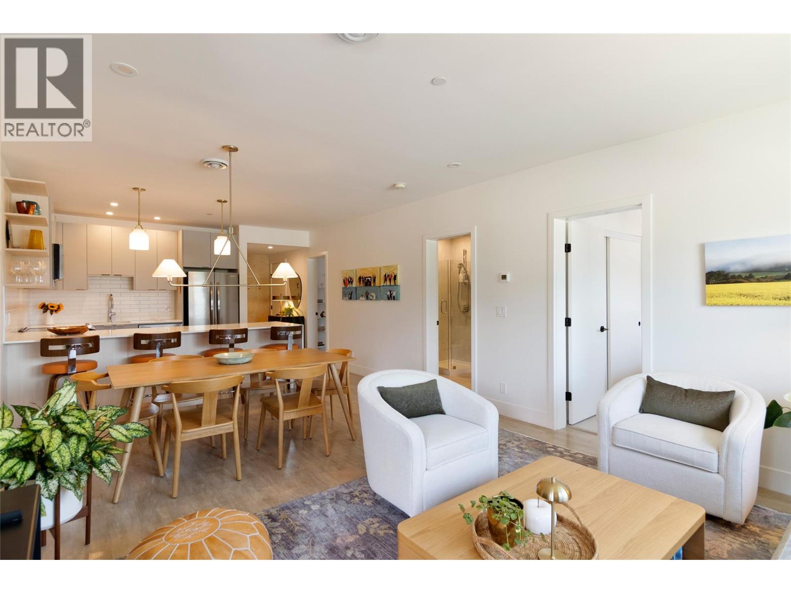 1701 Coursier Unit 3312