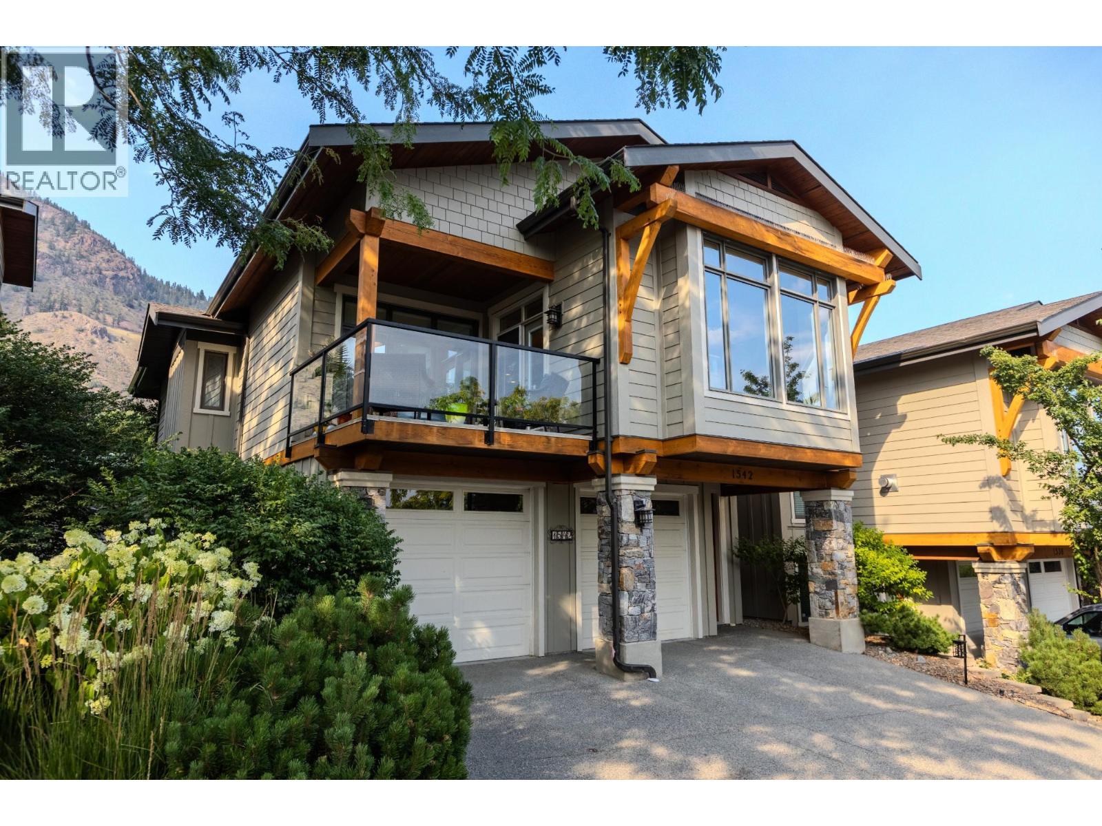 1542 GOLF RIDGE