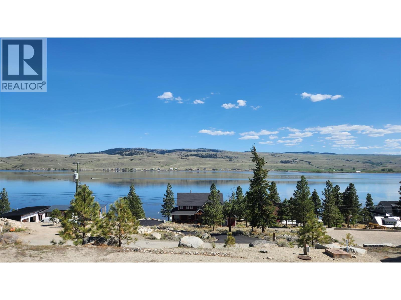 6461 Monck Park