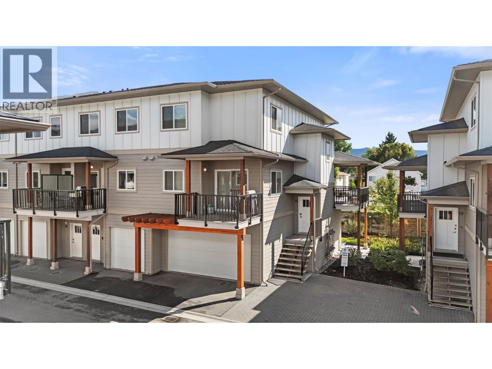255 Taylor Unit 18