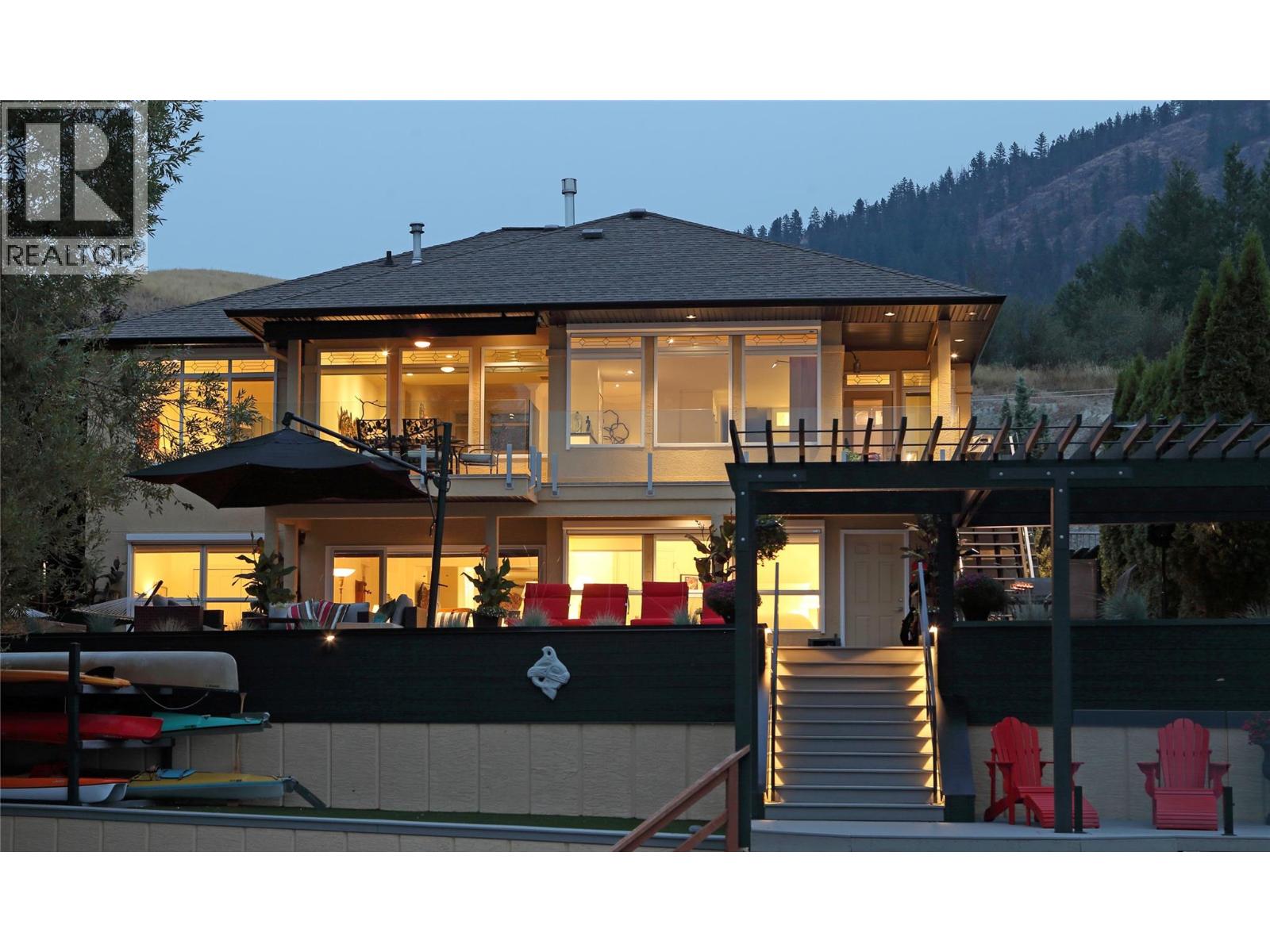8615 Okanagan Landing