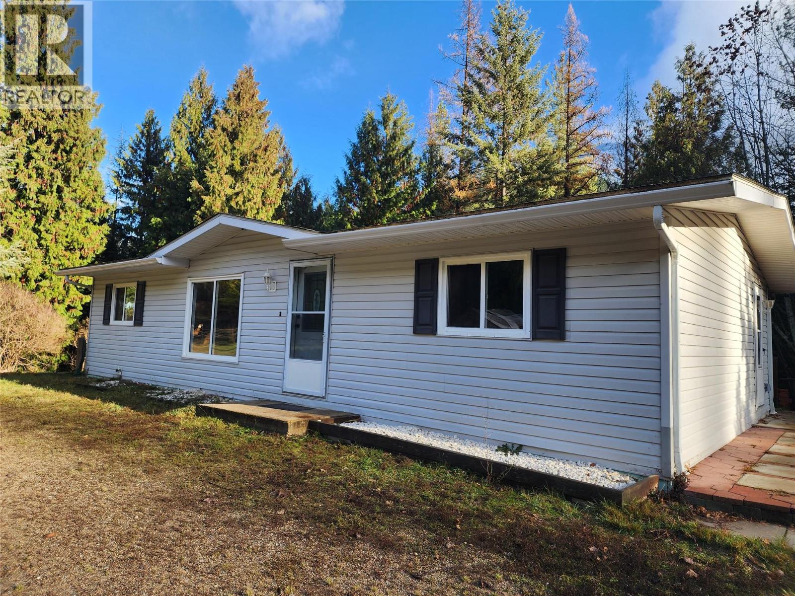 1531 Mountain Ridge
