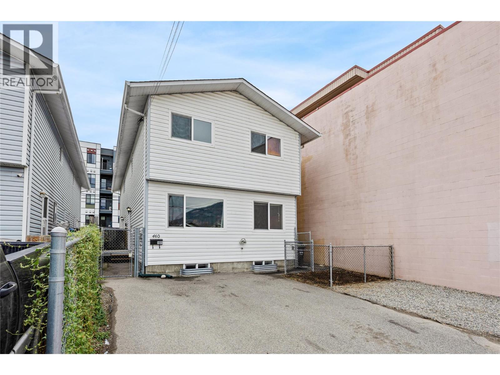 460 Rene Unit 101