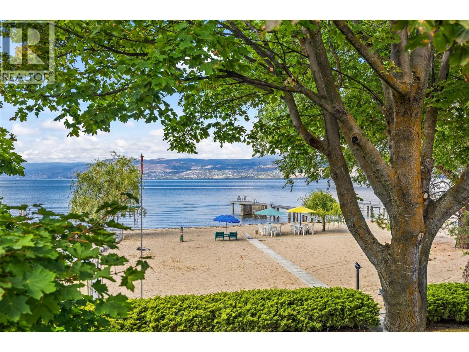 4088 Lakeshore