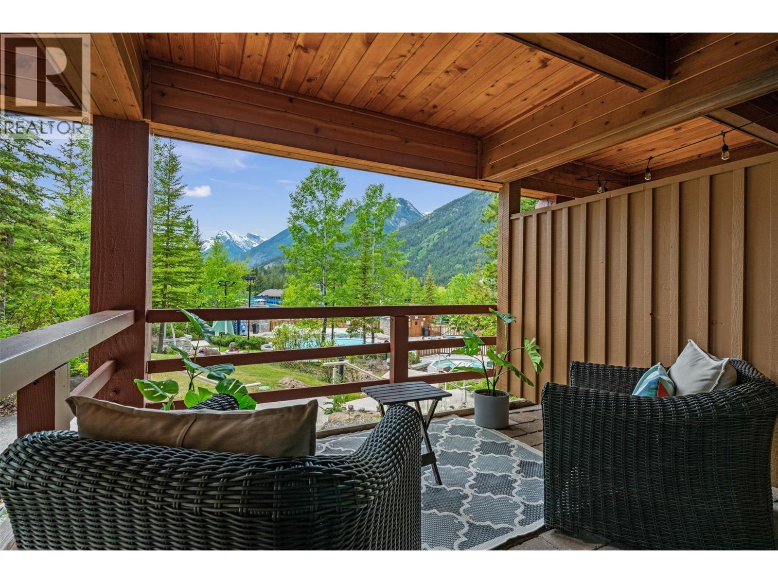 2080 SUMMIT Unit 113