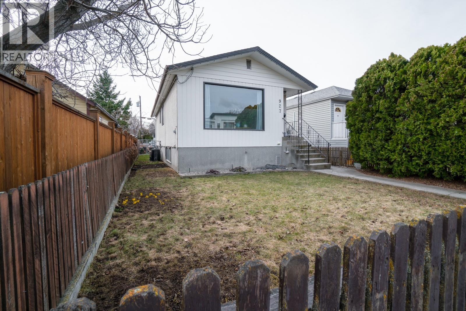 927 Fuller