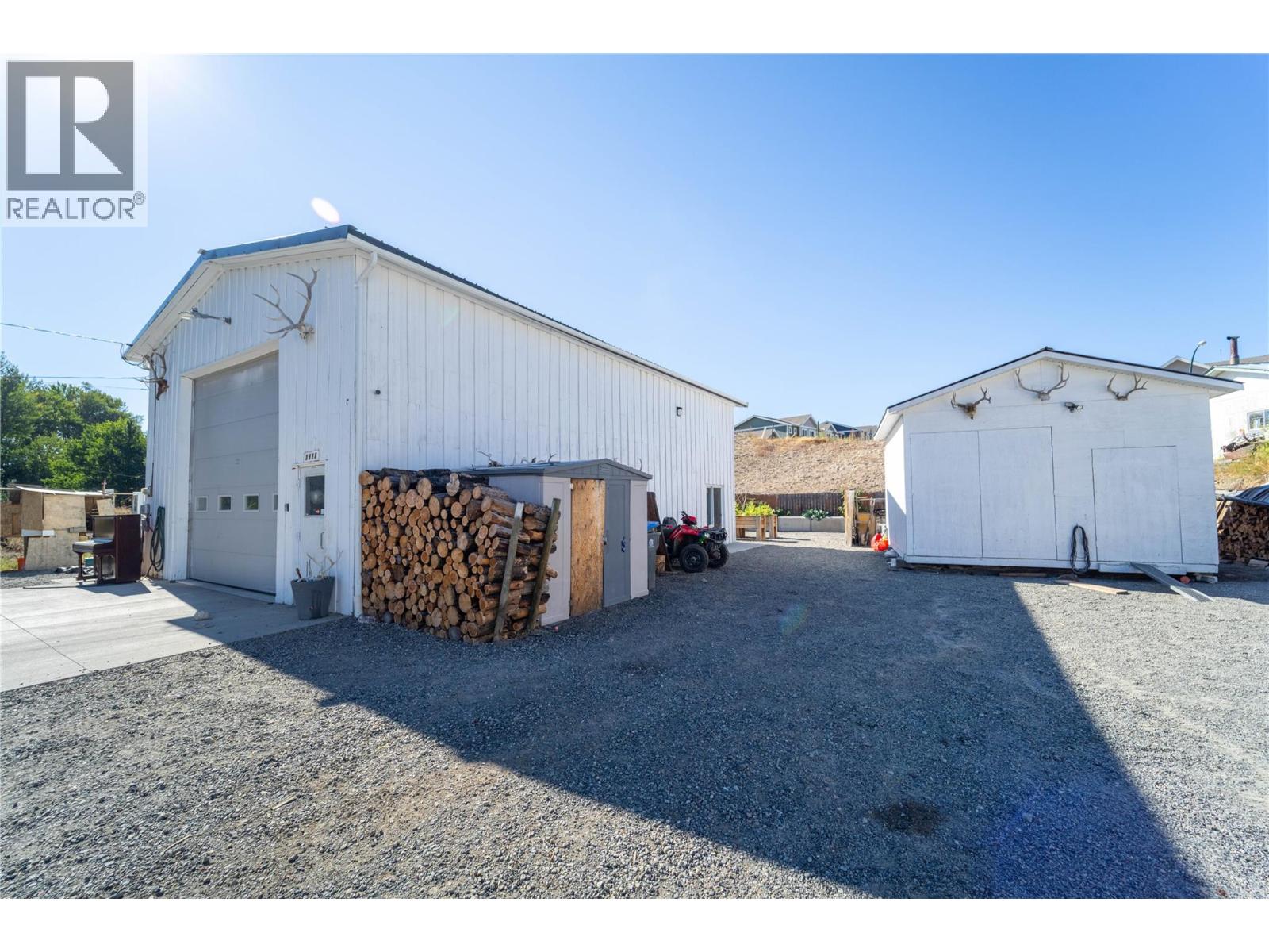 1550 WALNUT