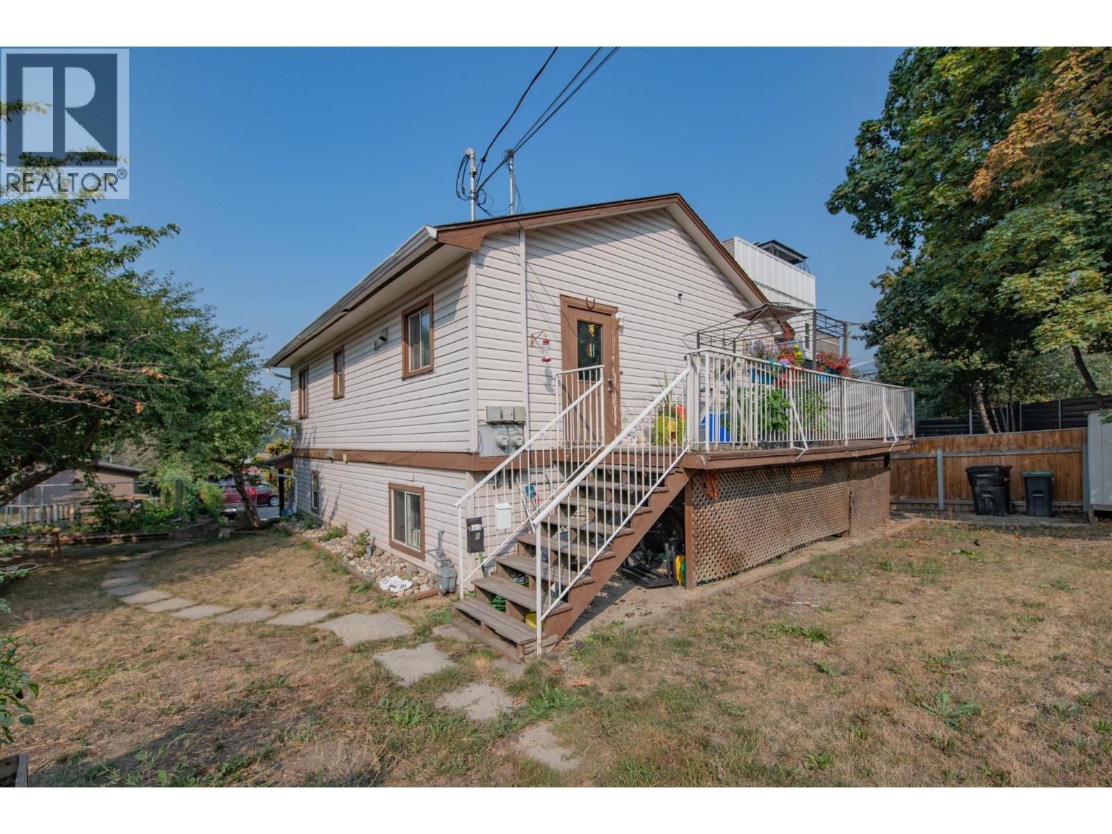 3908 Pleasant Valley
