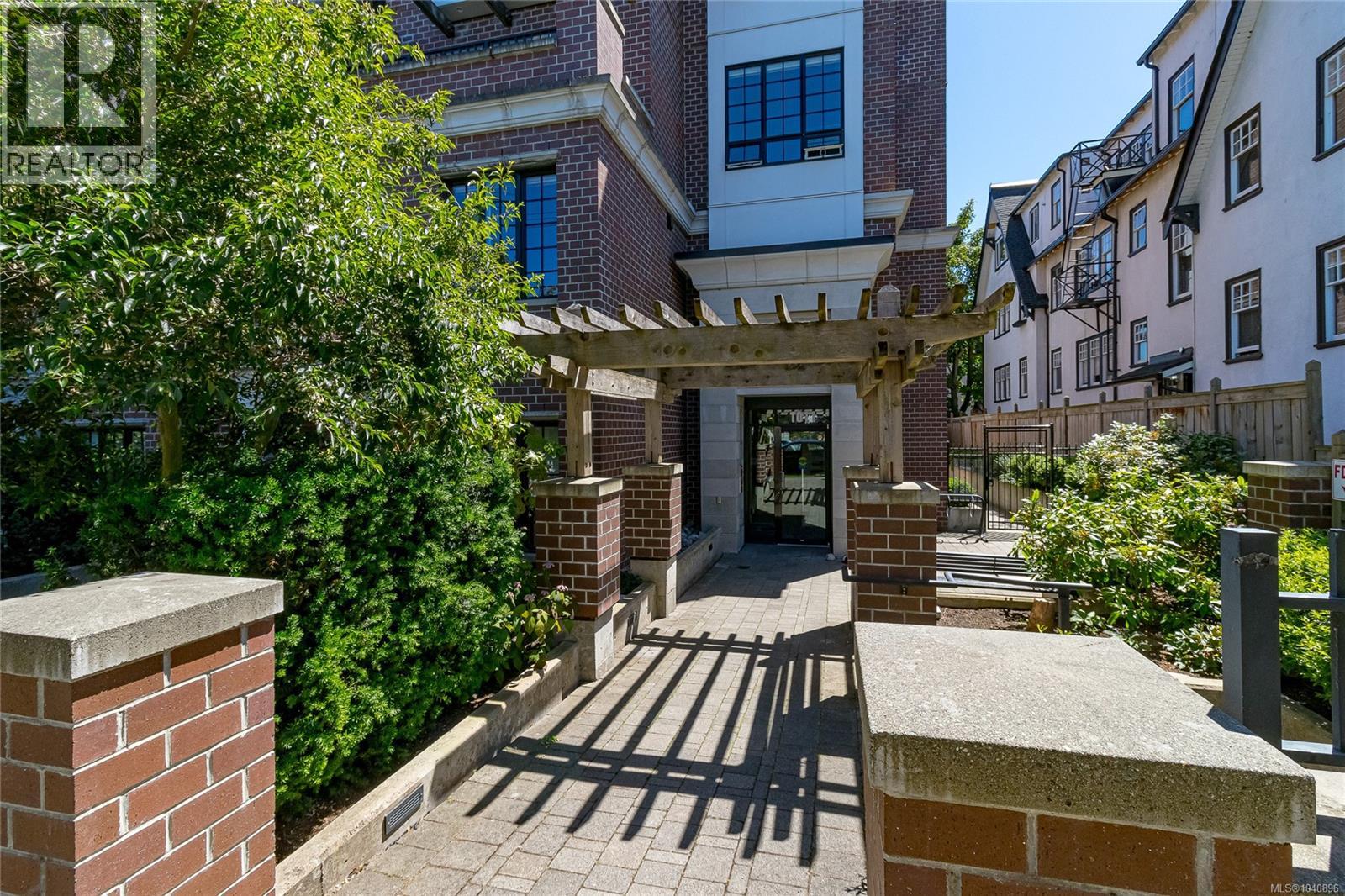 1011 Burdett Unit 308