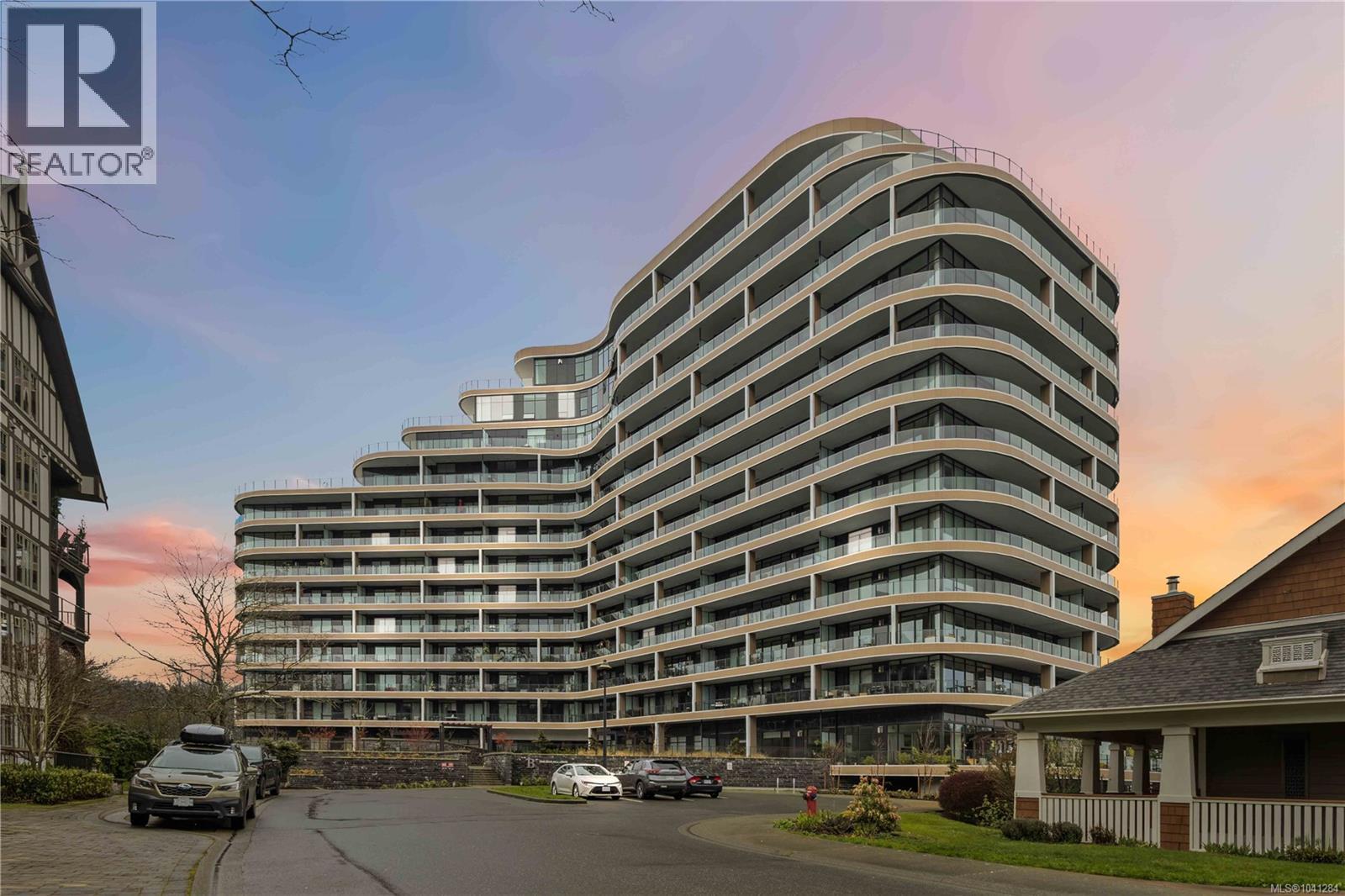2000 Hannington Unit 1006