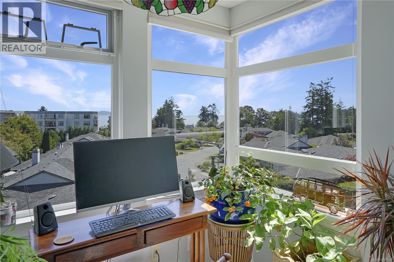 5110 Cordova Bay Unit 408