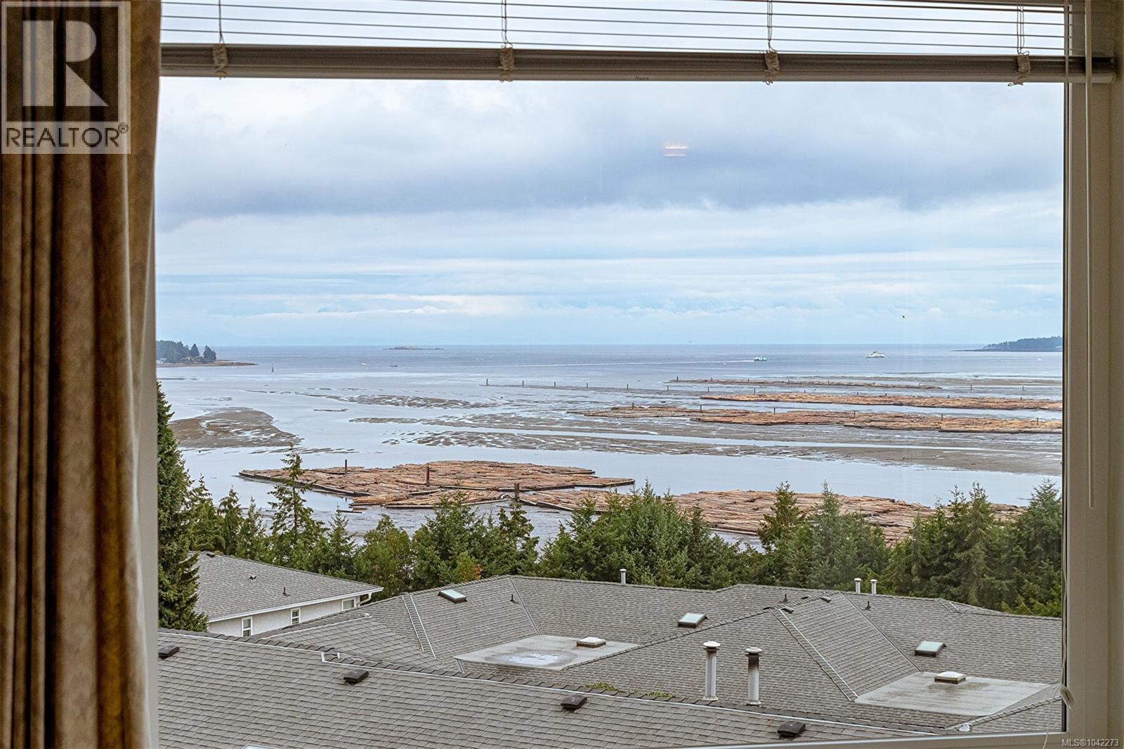 1012 Highview