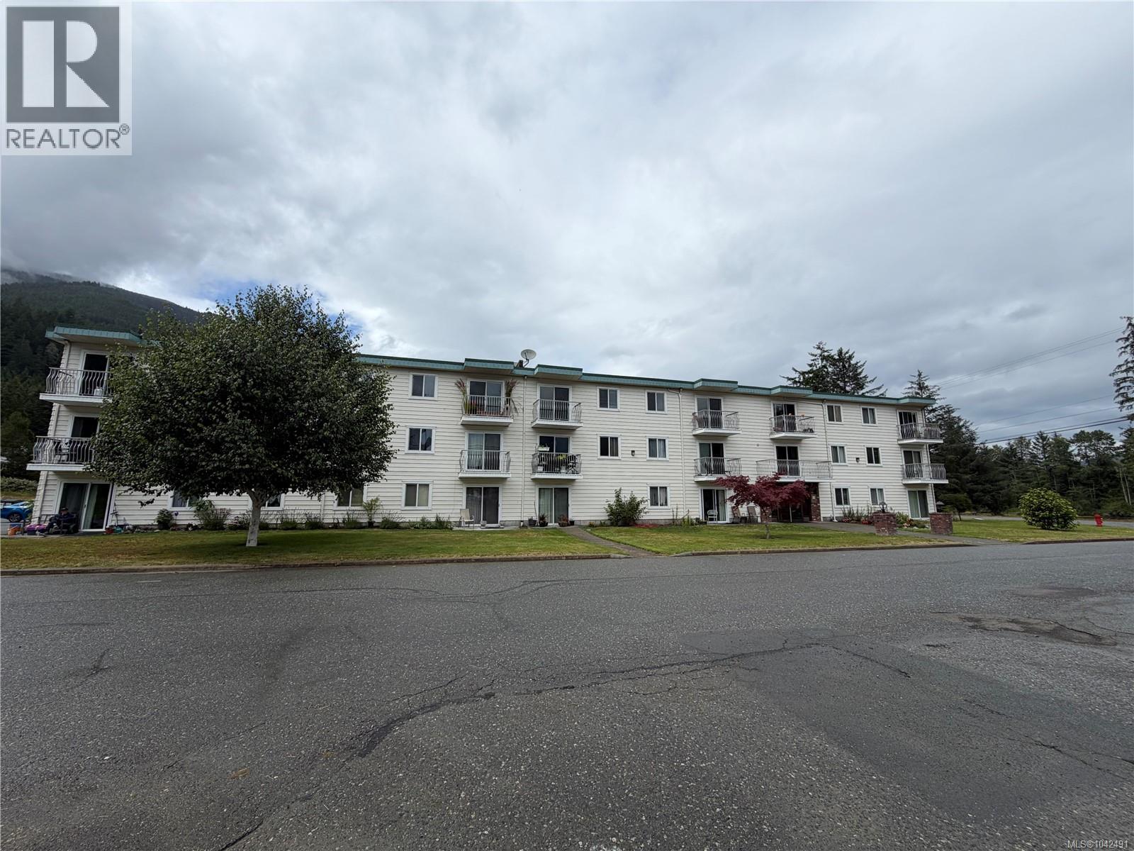 611 MacMillan Unit 307