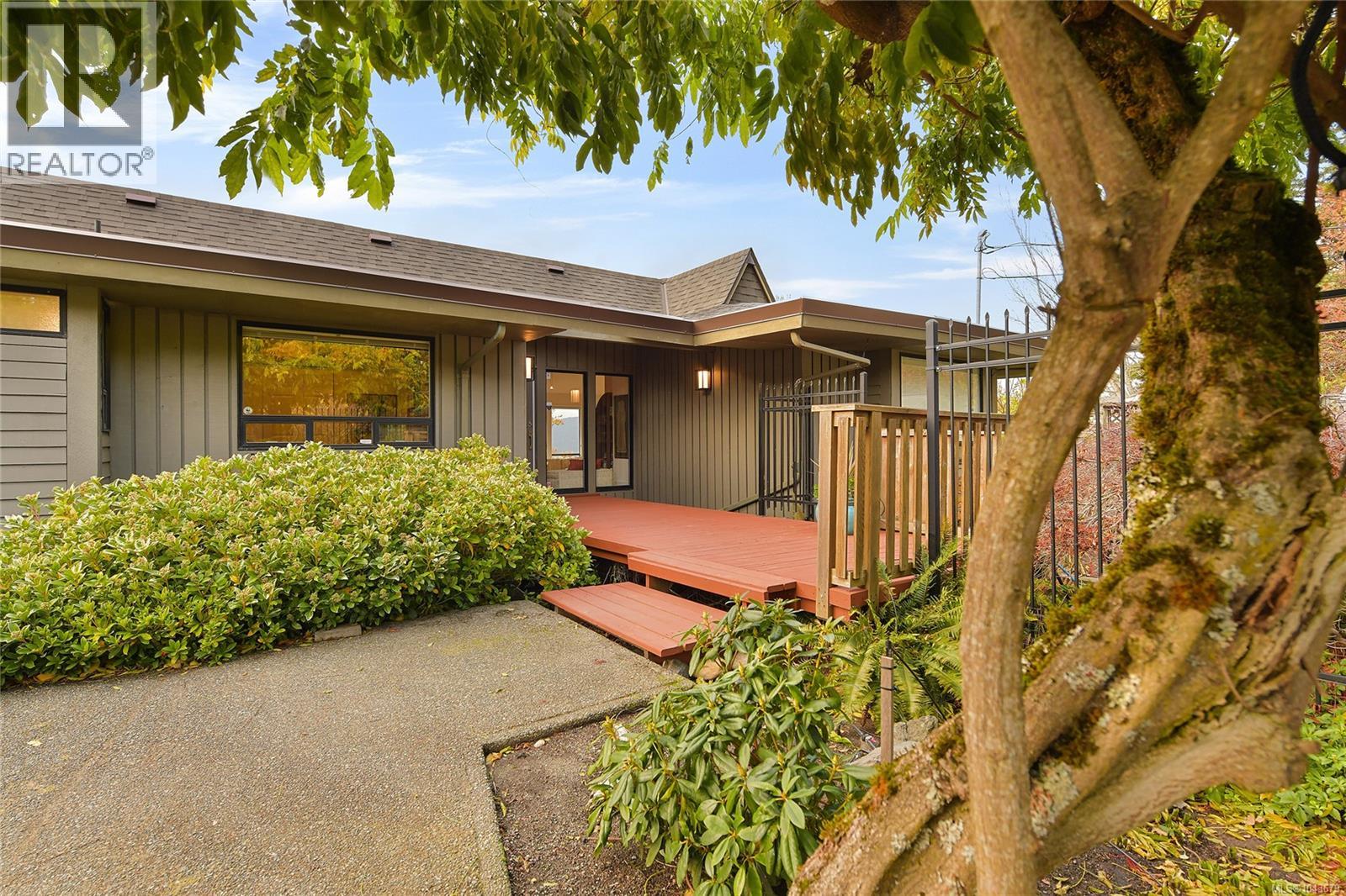 754 Walfred photo 3