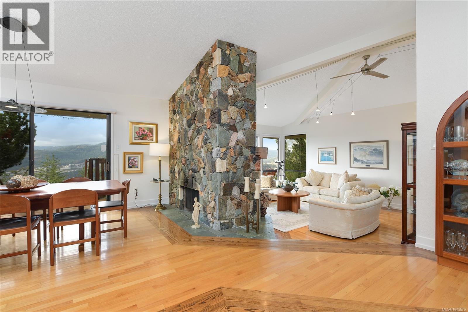 754 Walfred photo 4