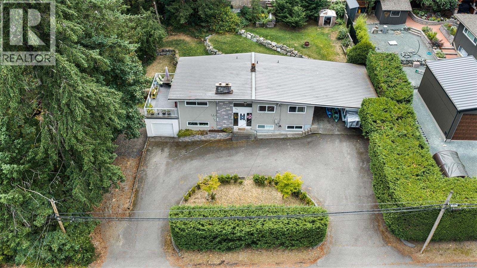1080 Maple Bay