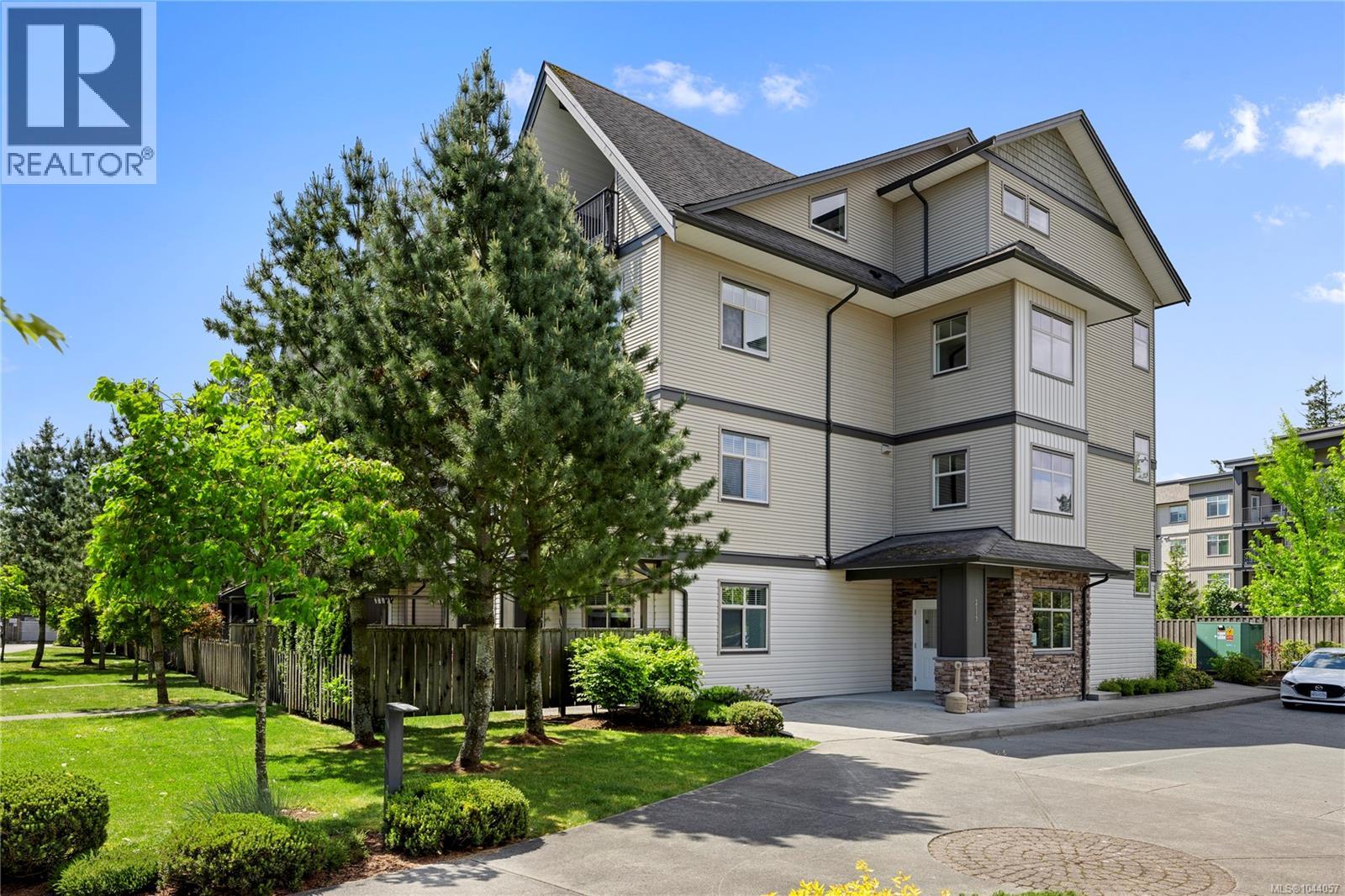2117 Meredith Unit 204