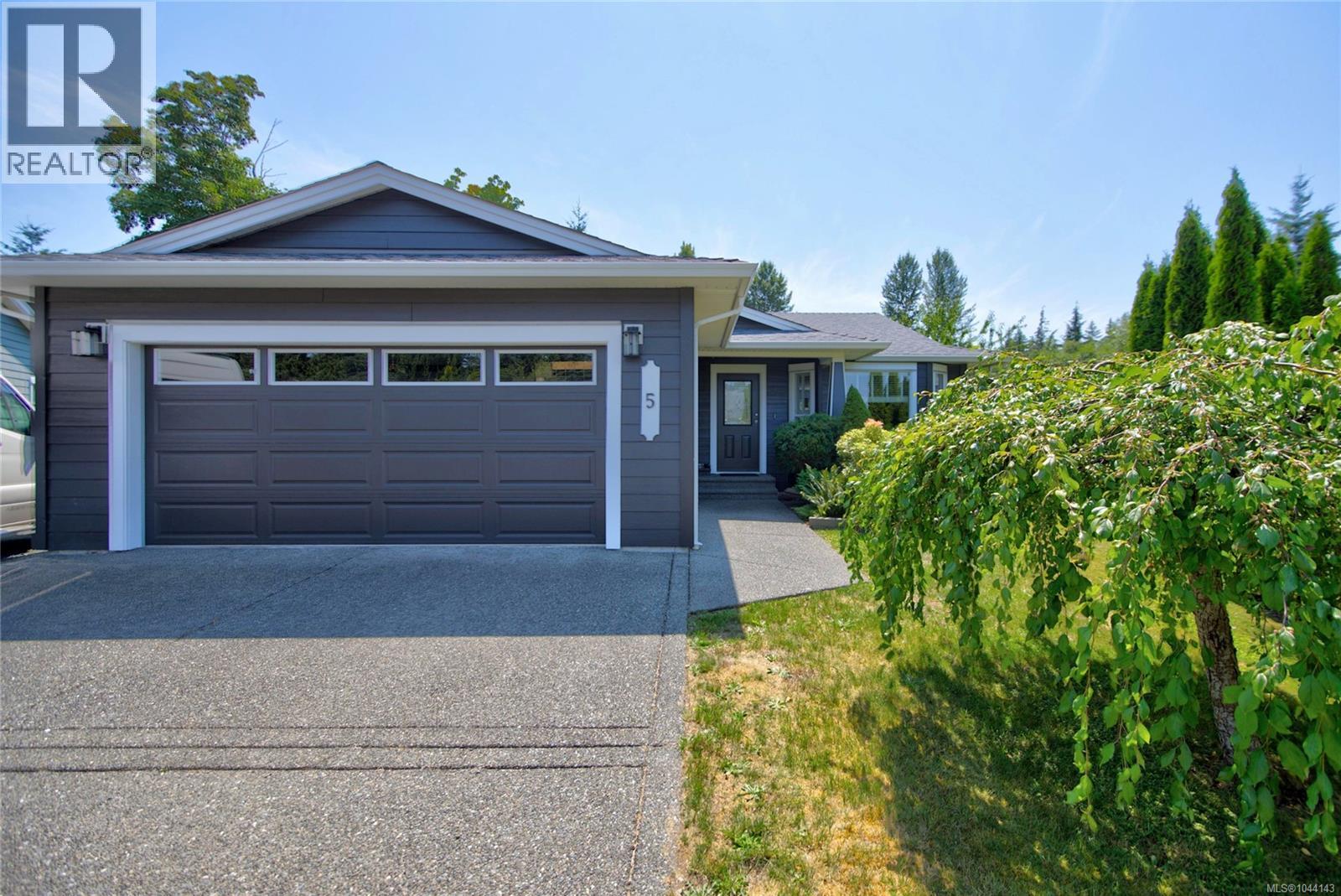 5 Strathcona