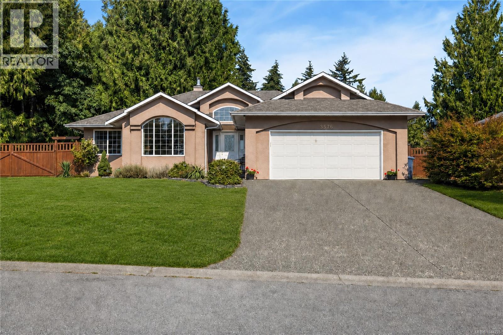 3576 Hidden Oaks