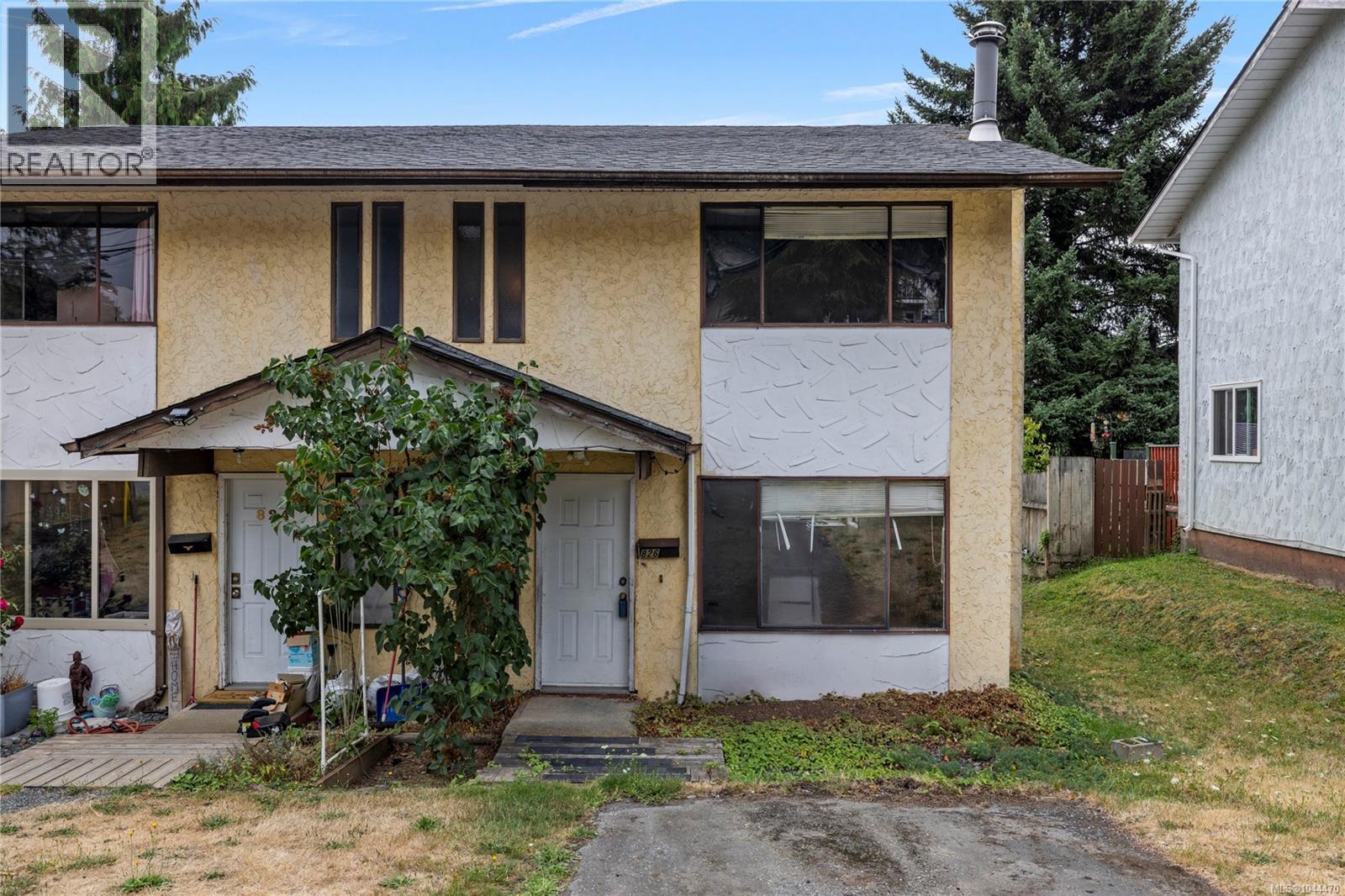 826 Holly Hill