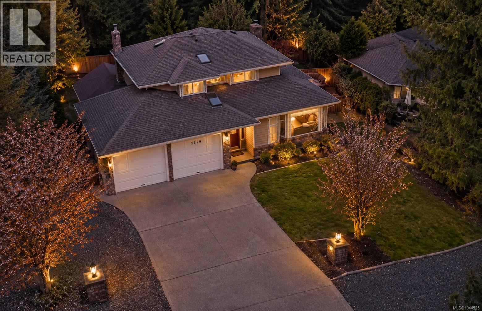 1170 Clubhouse
