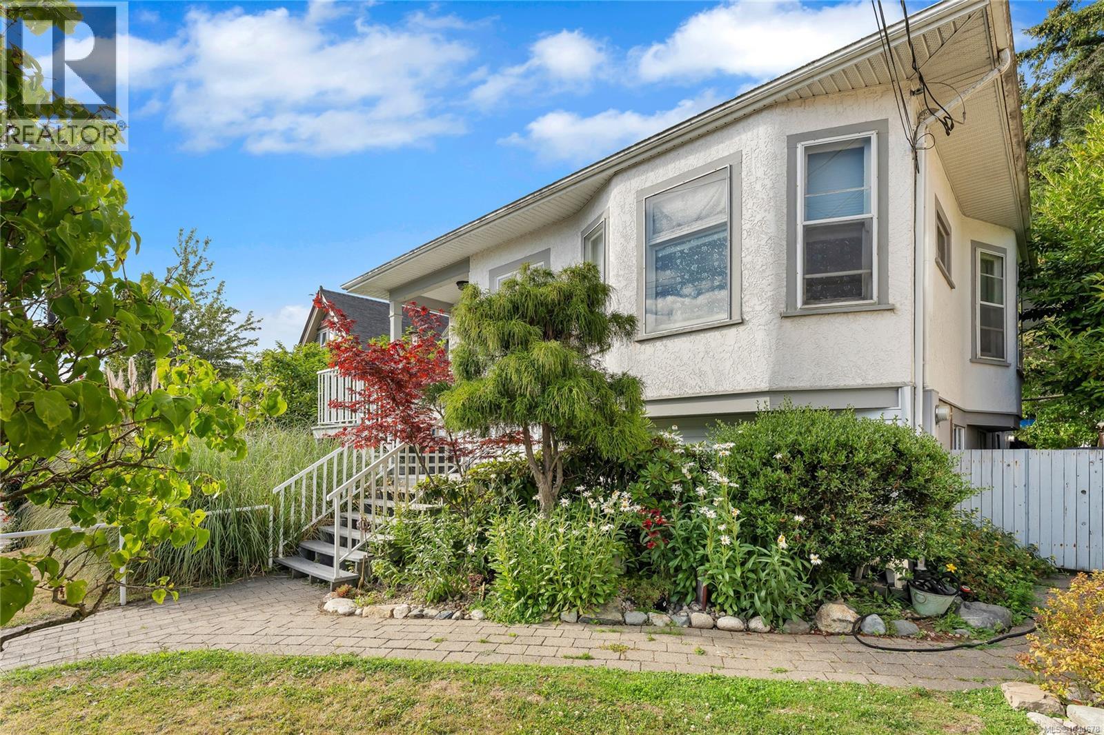 384 Burnside