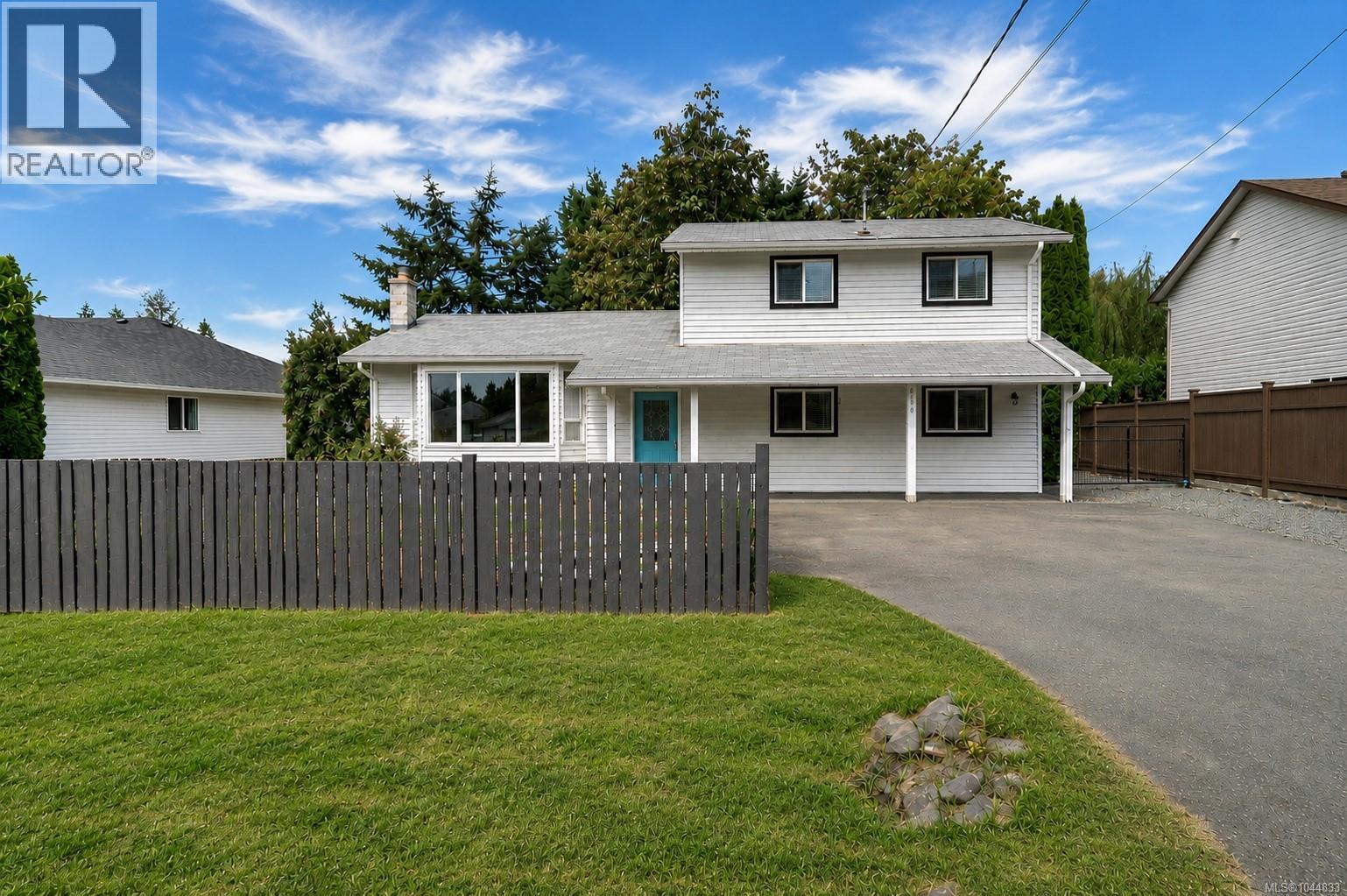860 NICHOLLS
