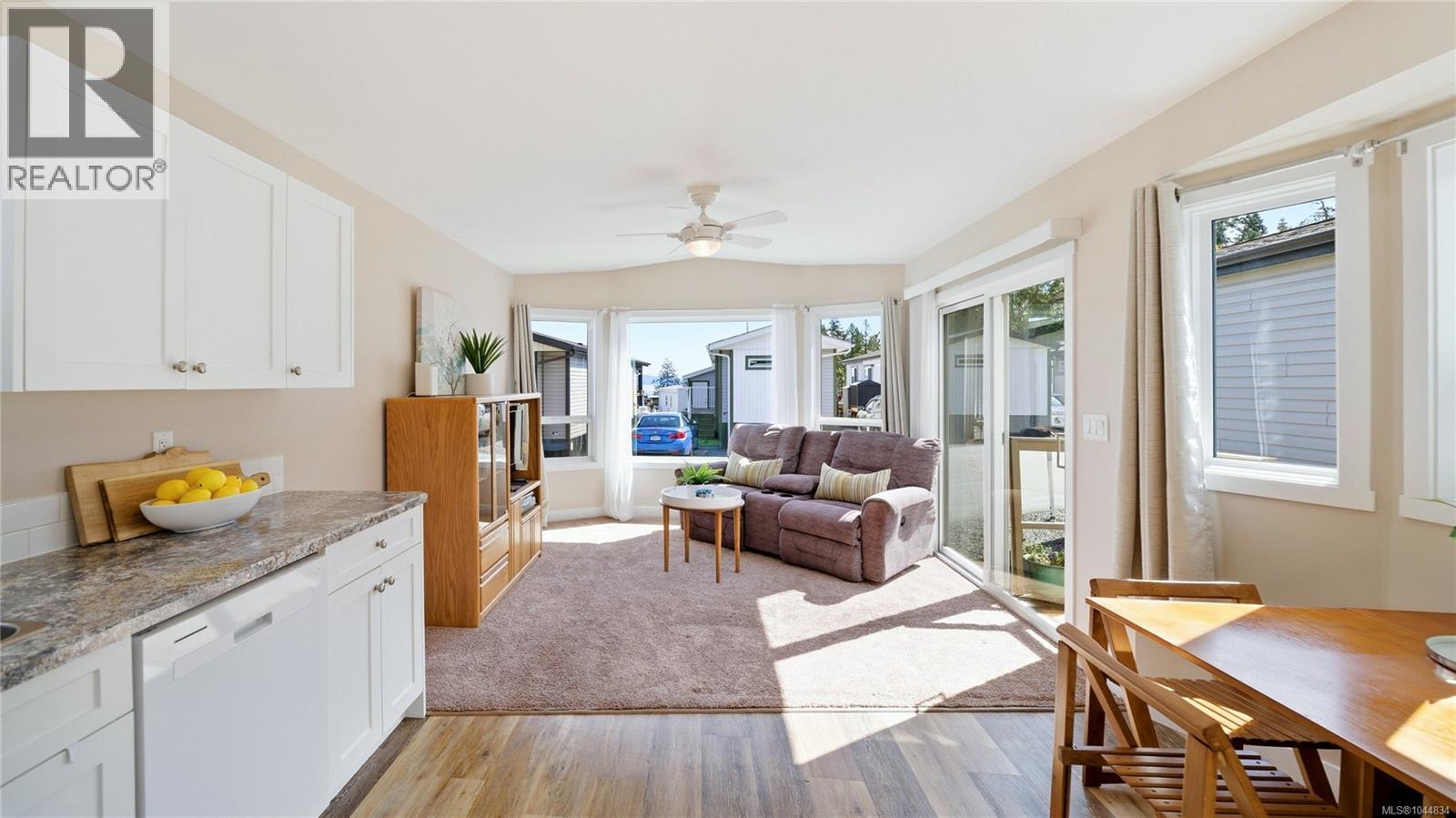 747 Old Place Unit 511