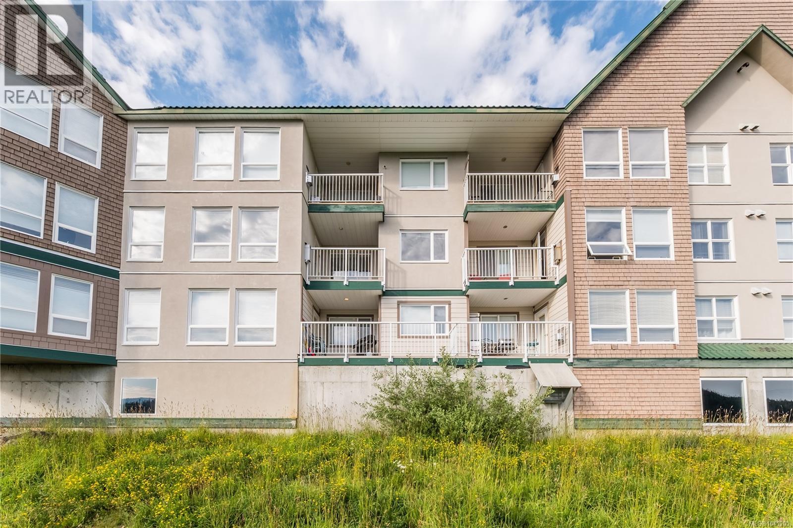 1201 Henry Unit 110