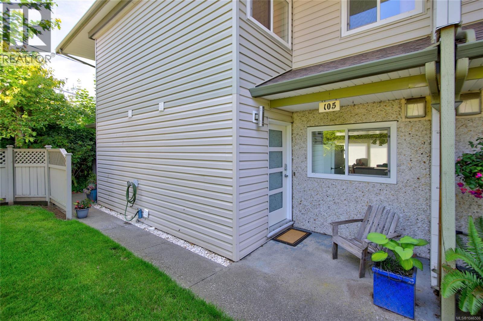 1537 Noel Unit 105