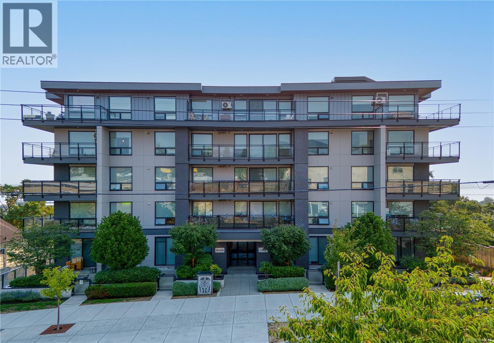 119 Haliburton Unit 503