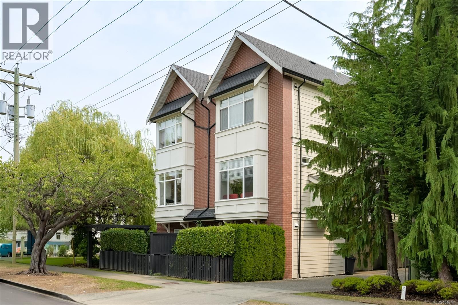 1521 Belcher Unit 4