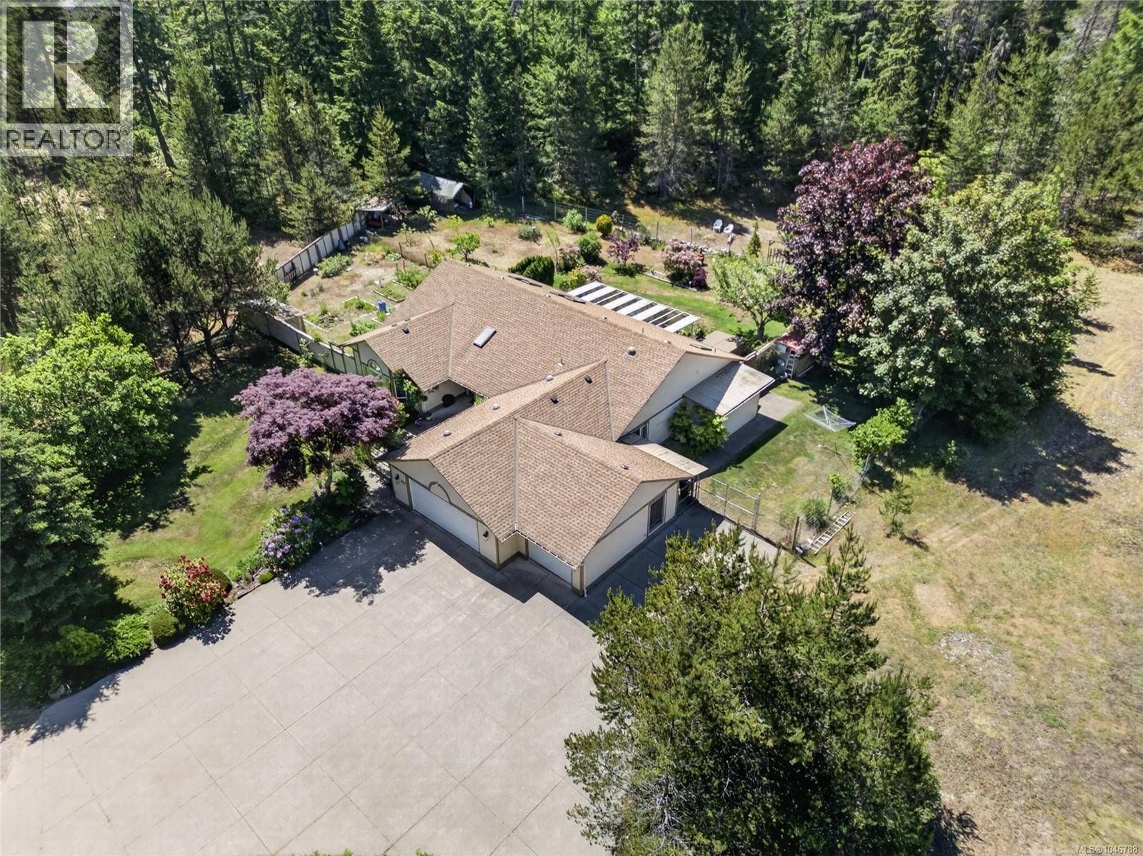 657 Sierra Pines