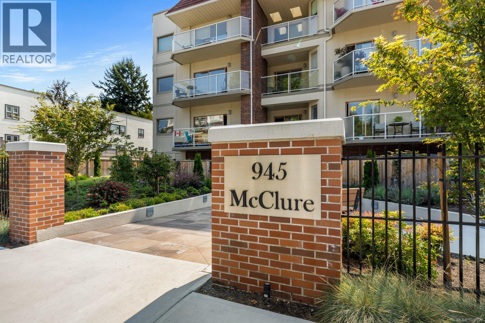 945 McClure Unit 203