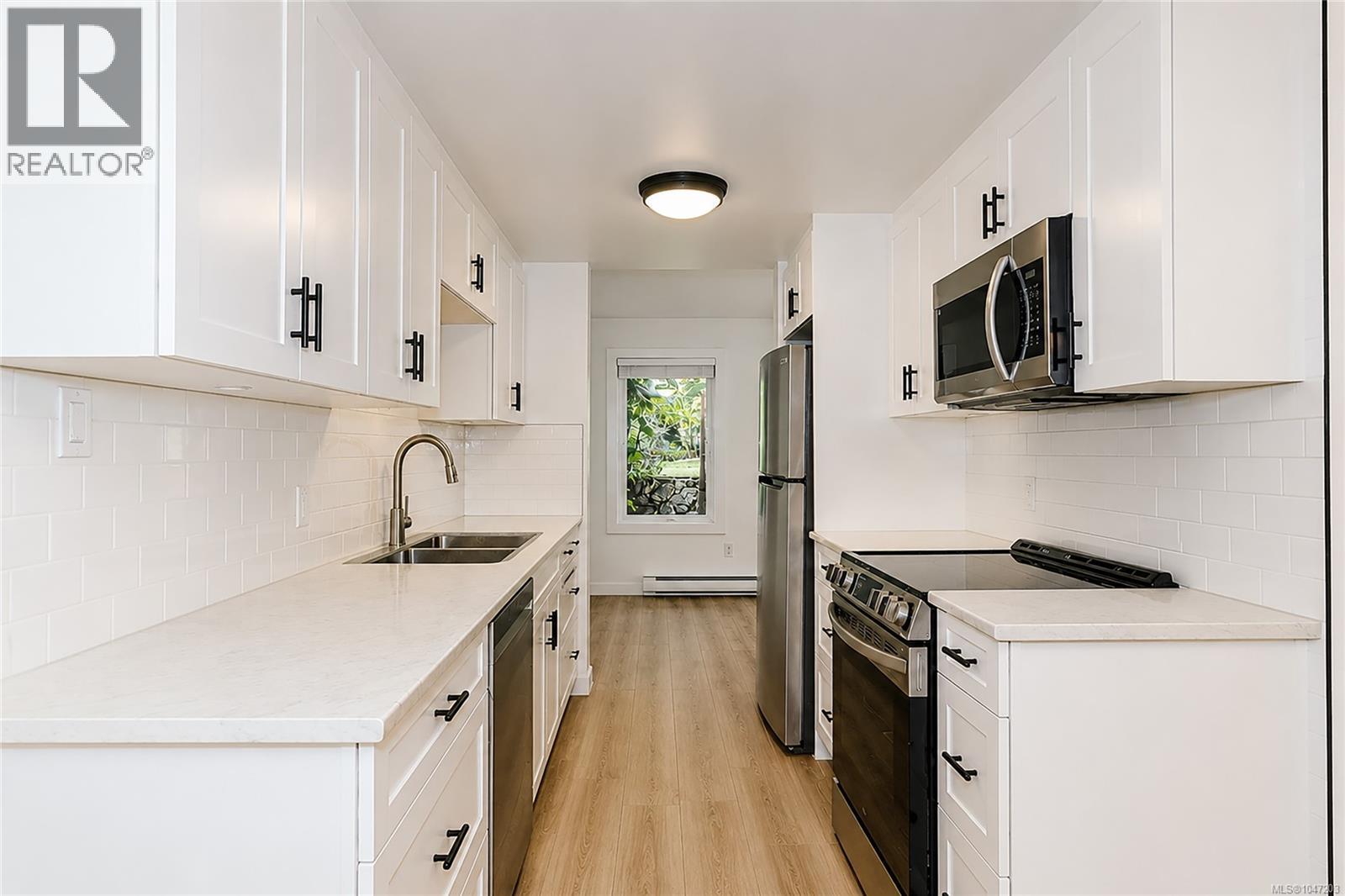 3230 Rutledge Unit 13 photo 2