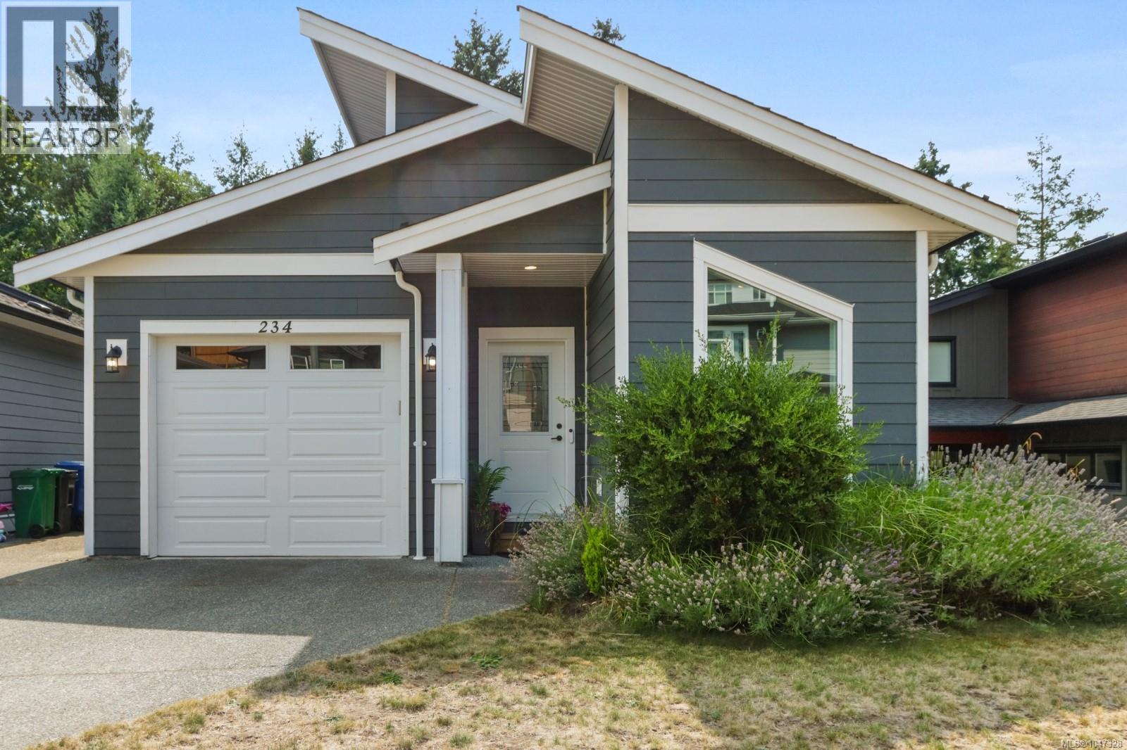 234 Golden Oaks