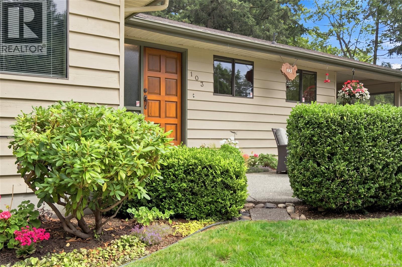 103 Green Lake photo 3