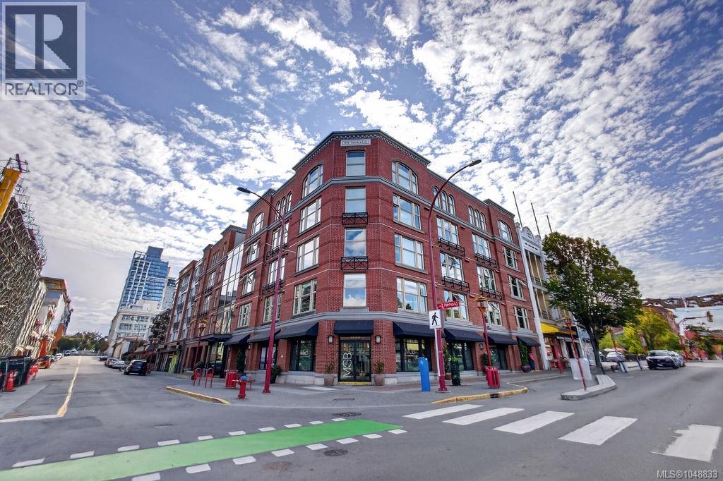 601 Herald Unit 207