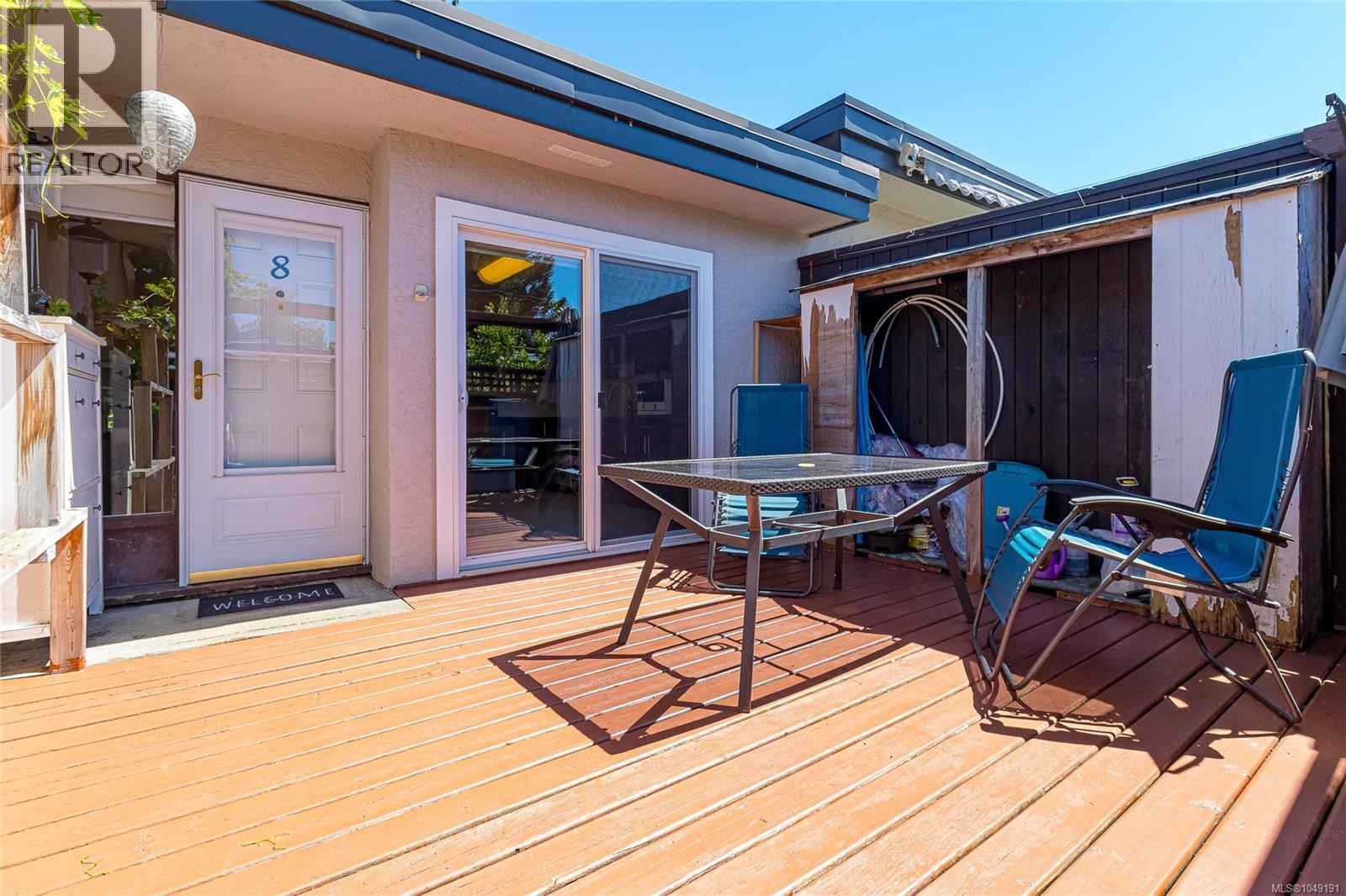 3060 Harriet Unit 8