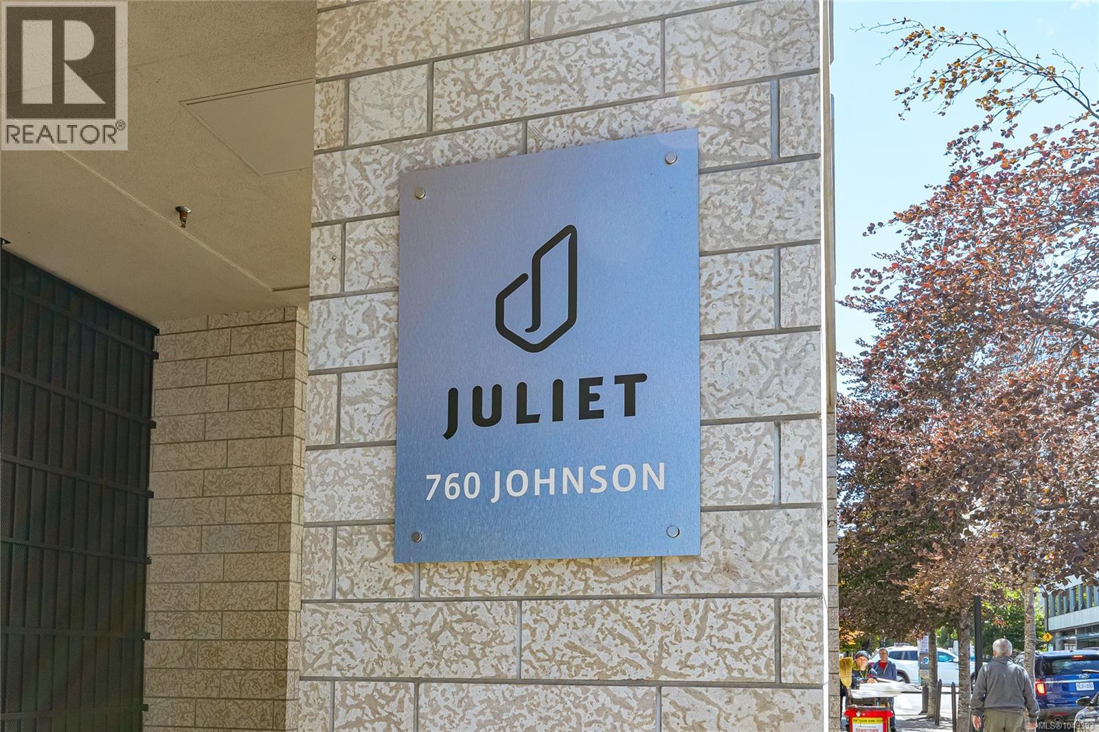 760 Johnson Unit 1204