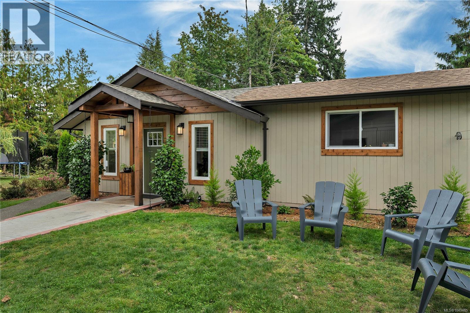 61 Maple Park