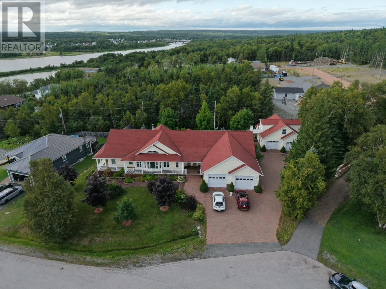 8 Lakeview