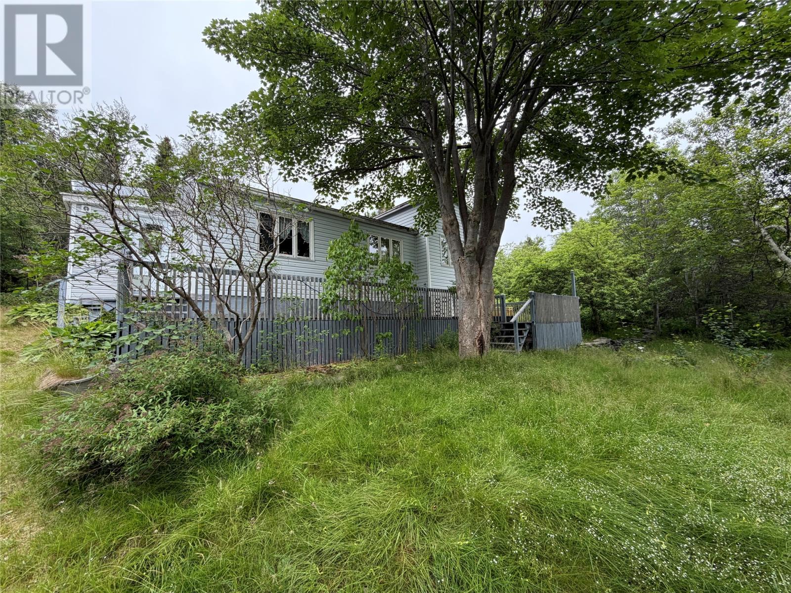 1202 Western Bay