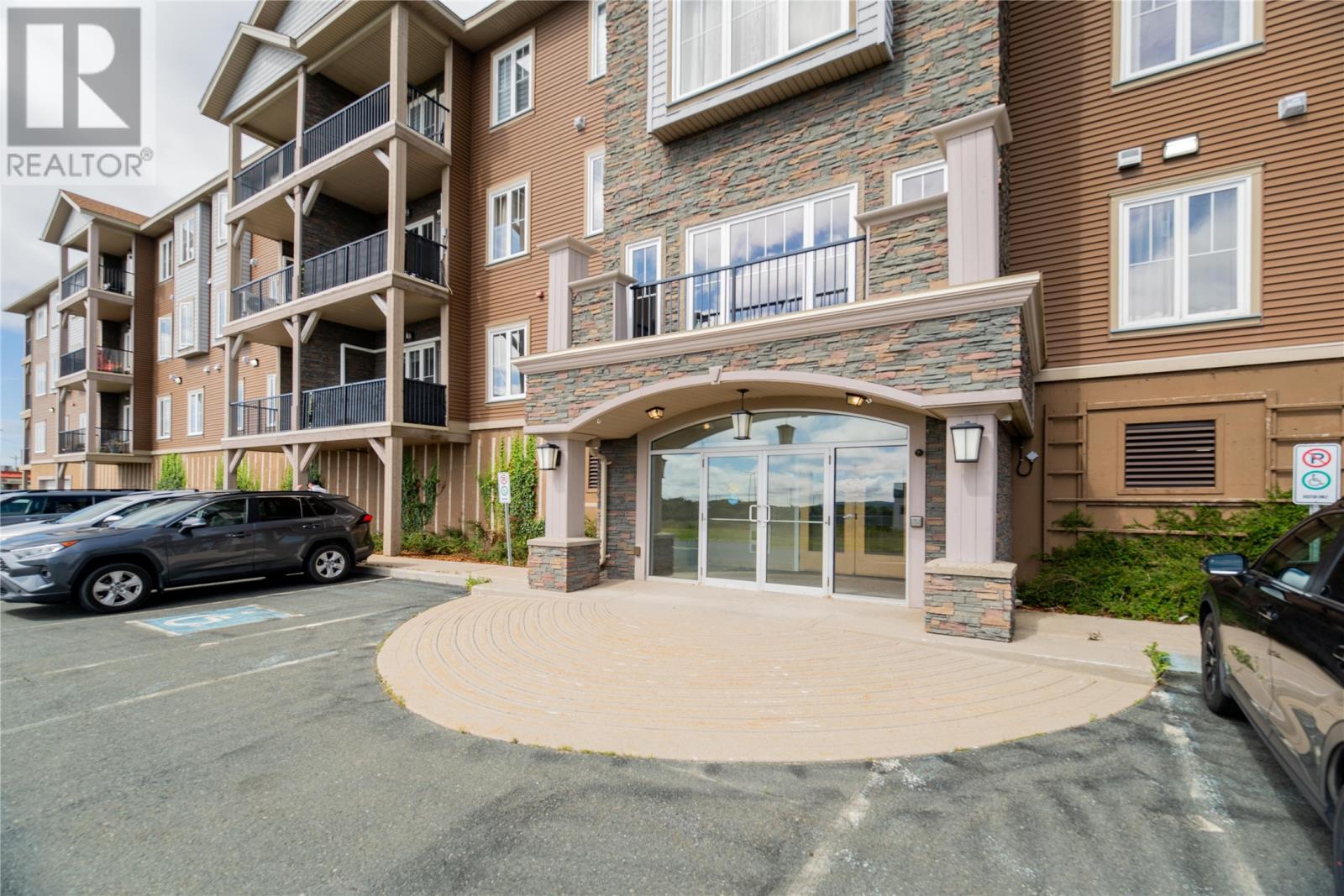 835 Blackmarsh Unit 205