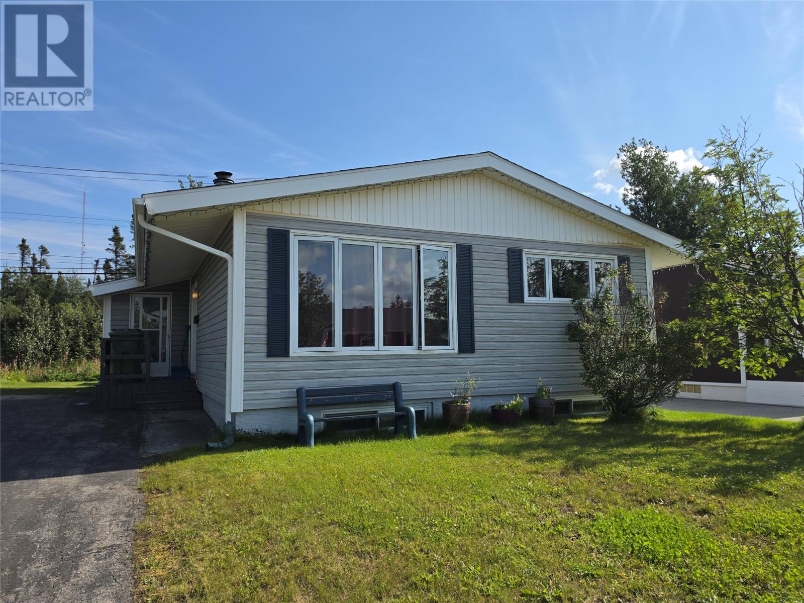 415 Vanier