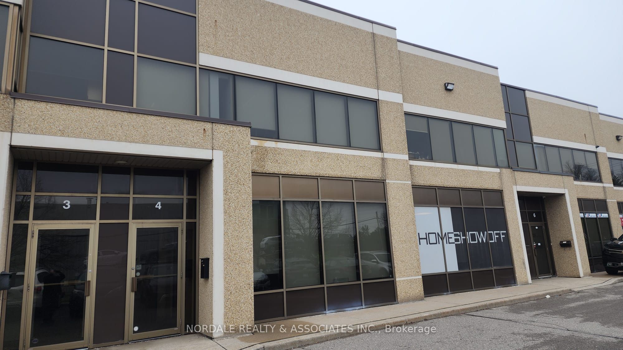 9000 Keele Unit 4